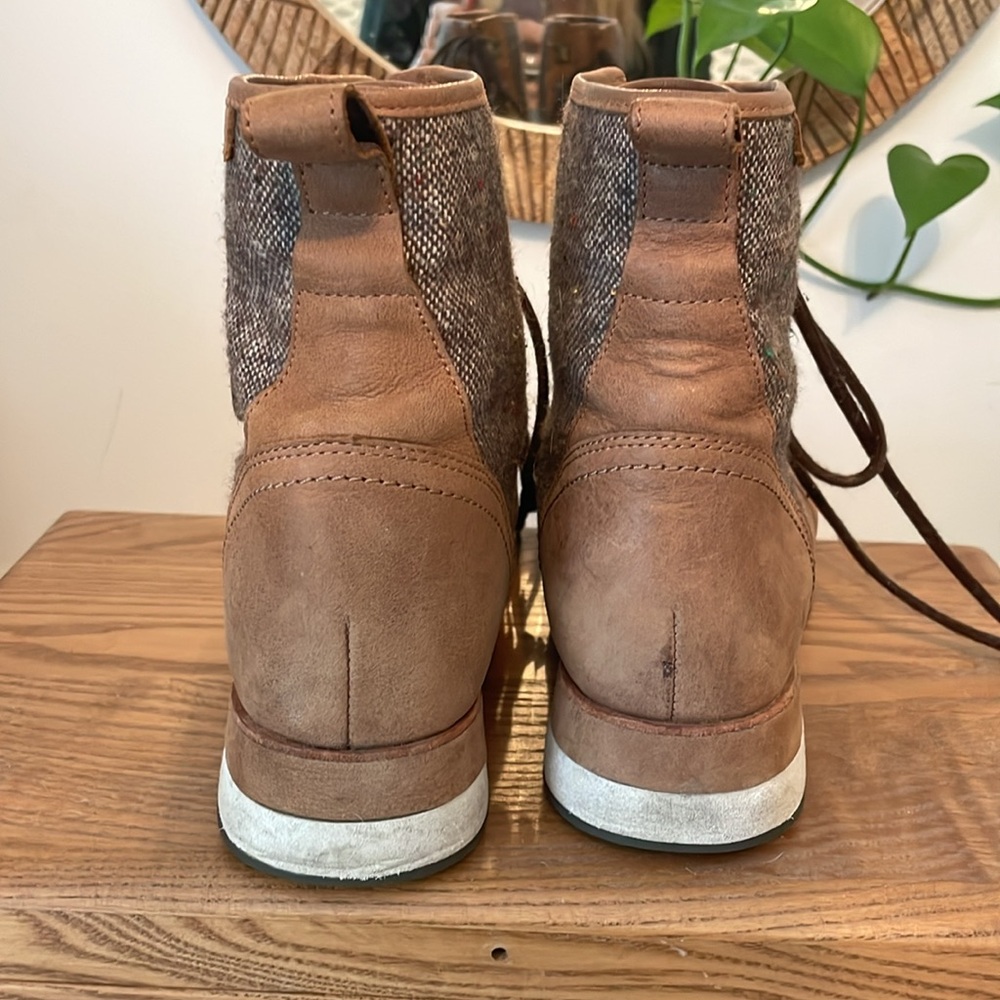 Merrell Roam Boots - Picture 4 of 6